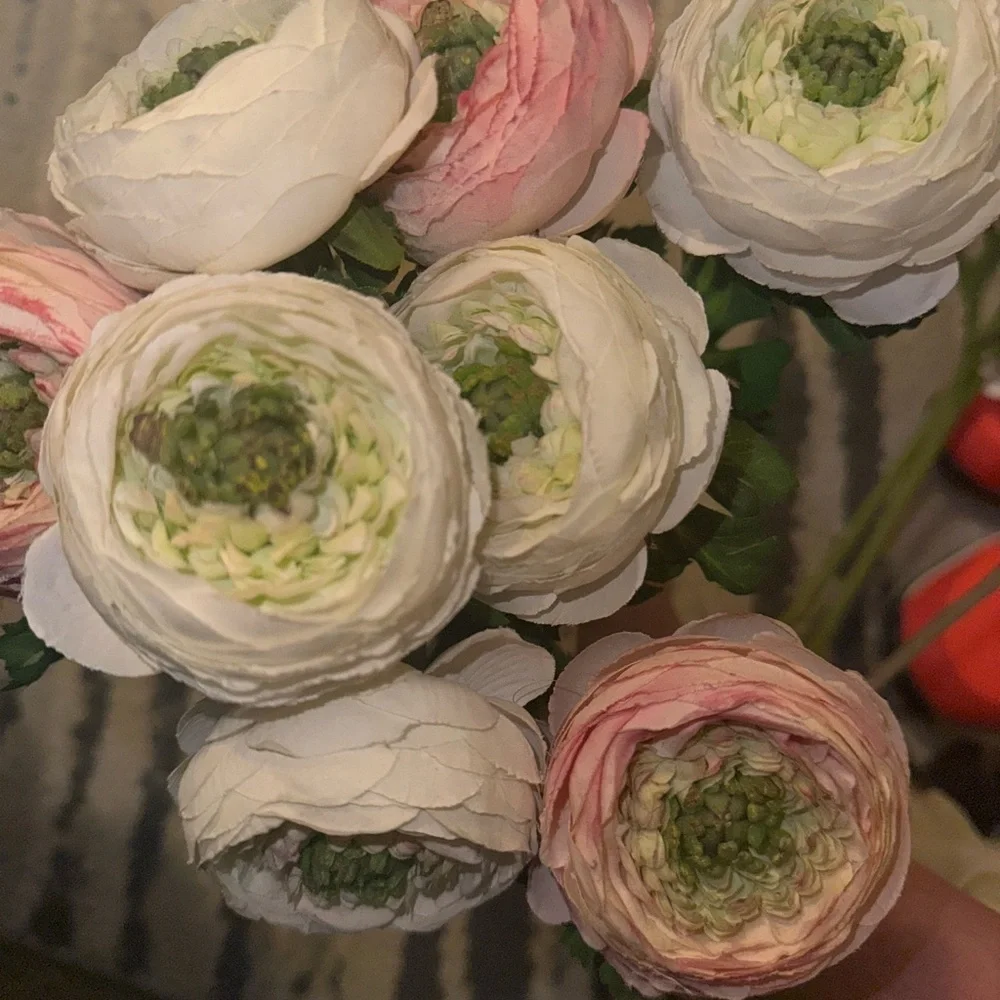 Z Gallerie Exquisite Ranunculus Stems The Epitome of Romantic Elegance set of 9